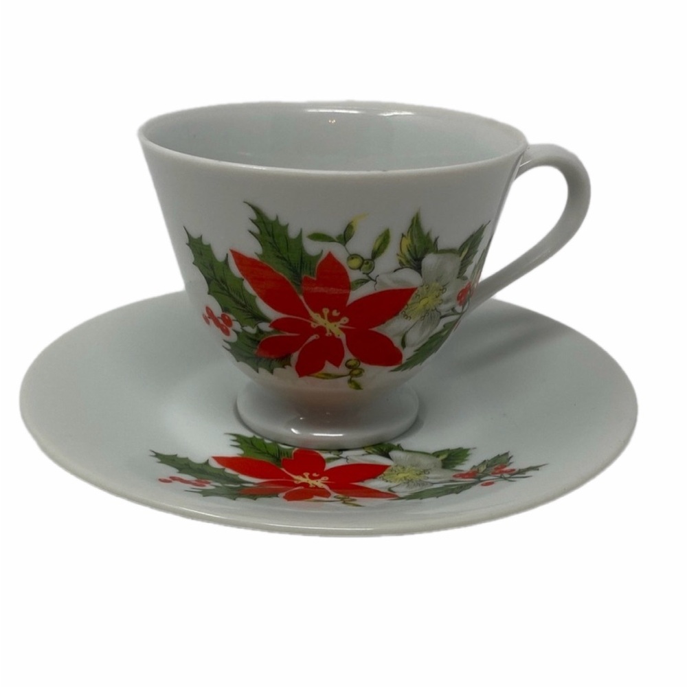 Christmas poinsettia Teacup and Saucer Set